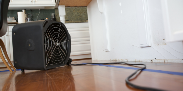 water damage cleaning in kitchen